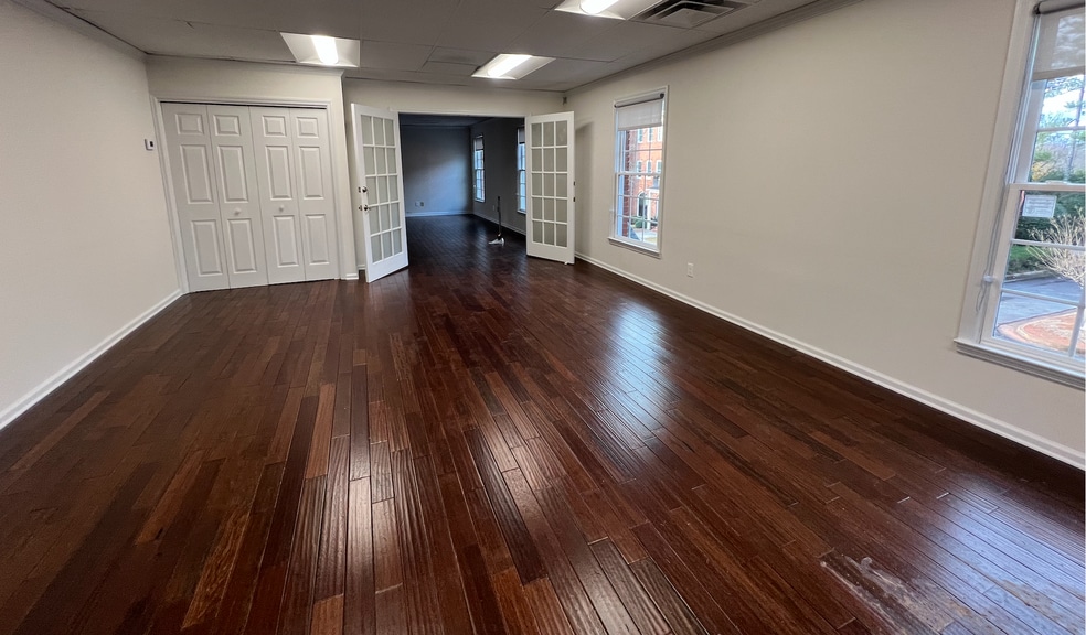 More Photos Of 10898 Crabapple Rd, Roswell Office For Lease