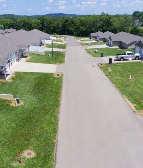 More Photos Of 100-227 Garson Ln, Farmington Apartments For Sale