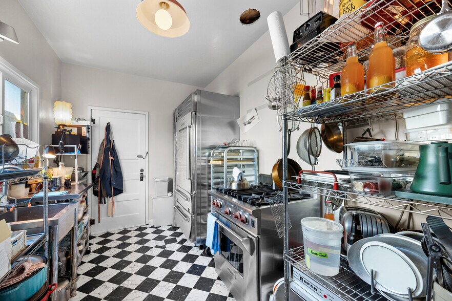 More Photos Of 4045 Manila Ave, Oakland Apartments For Sale