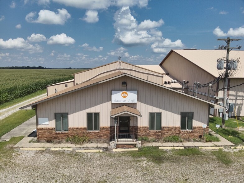 More Photos Of 7656 E 700th Ave, Robinson Manufacturing For Lease