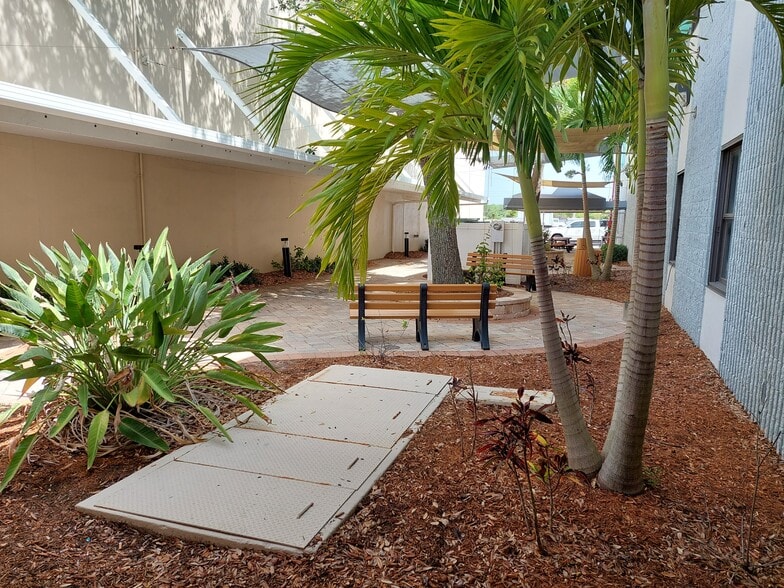 More Photos Of 2475 Palm Bay Rd NE, Palm Bay Office For Lease