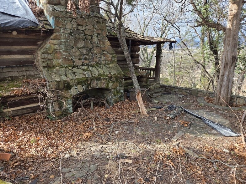 More Photos Of 934 Commander Dr, Roanoke Specialty For Sale