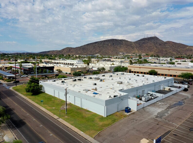 More Photos Of 2265 W Desert Cove Ave, Phoenix Manufacturing For Lease