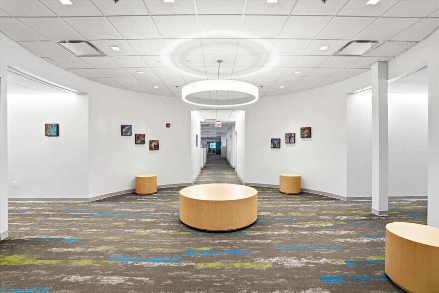 More Photos Of 15 Roszel Rd, West Windsor Office For Sale
