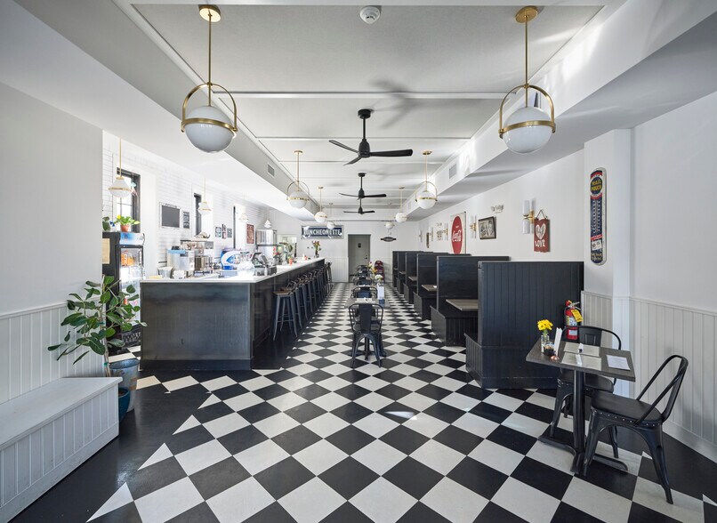 More Photos Of 47 Bridge St, Lambertville Restaurant For Sale