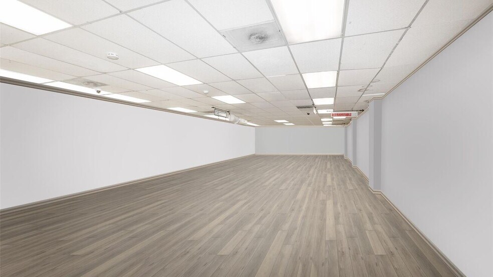 More Photos Of 146A Sunrise Hwy, Lindenhurst General Retail For Sale