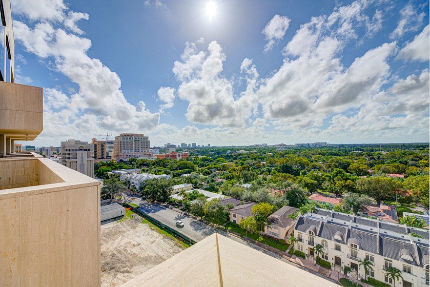 More Photos Of 550 Biltmore Way, Coral Gables Office For Lease