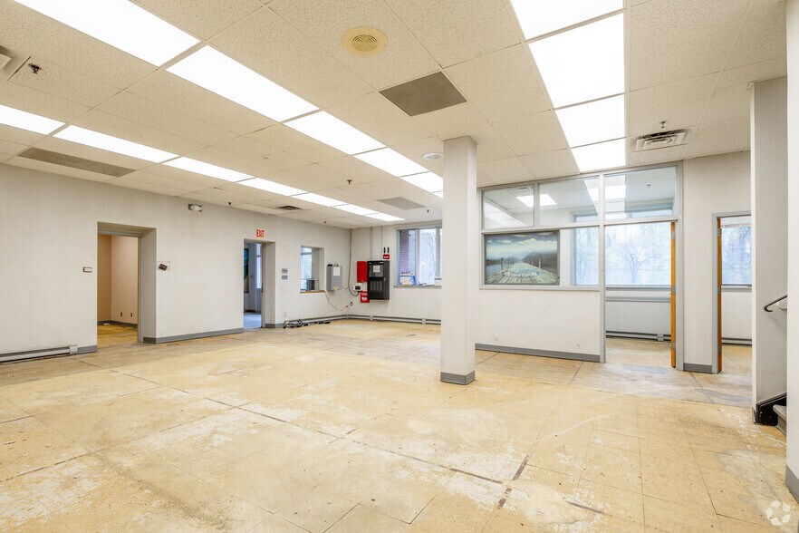 More Photos Of 104 E Park St, Bordentown Warehouse For Sale