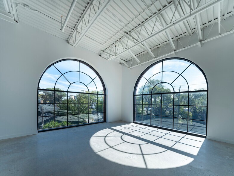 More Photos Of 2650-2672 St. Clair Ave W, Toronto Freestanding For Sale