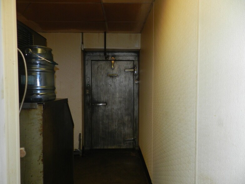 More Photos Of 309 E Main St, Carbondale Restaurant For Sale