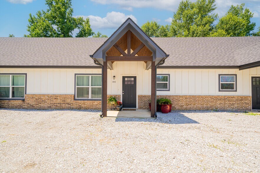 More Photos Of 128 Loye Ln, Hawkins Apartments For Sale