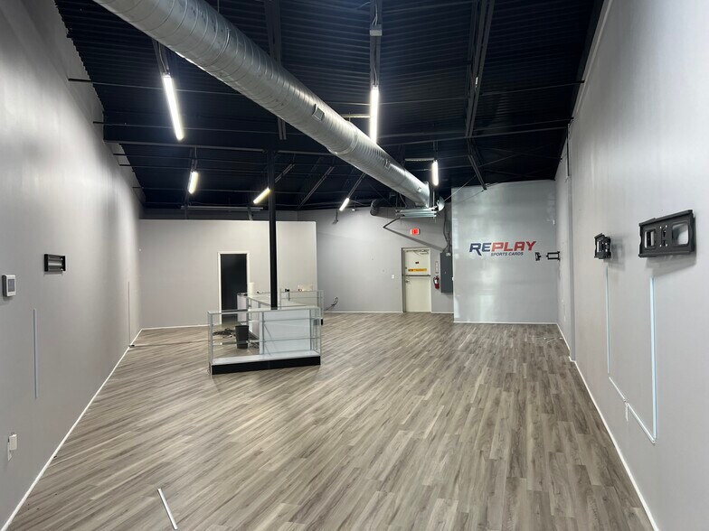 More Photos Of 320 W Coleman Blvd, Mt Pleasant Unknown For Lease