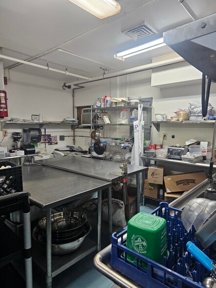 More Photos Of 2800 Caroline St, Saint Louis Specialty For Sale