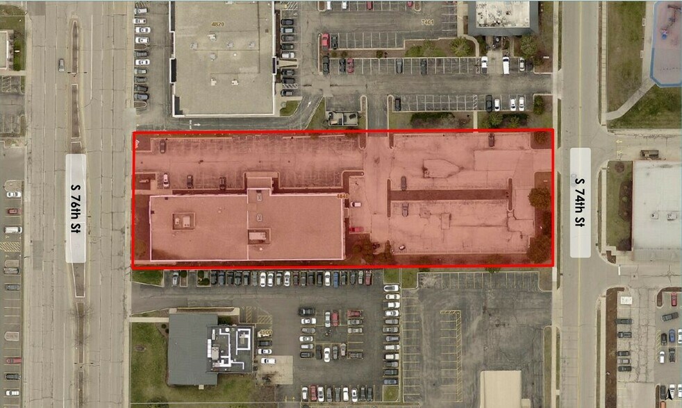 More Photos Of 4848 S 76th St, Milwaukee Office For Lease