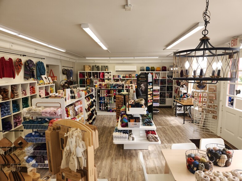 More Photos Of 62 W Commerce St, Smyrna Storefront Retail Residential For Sale
