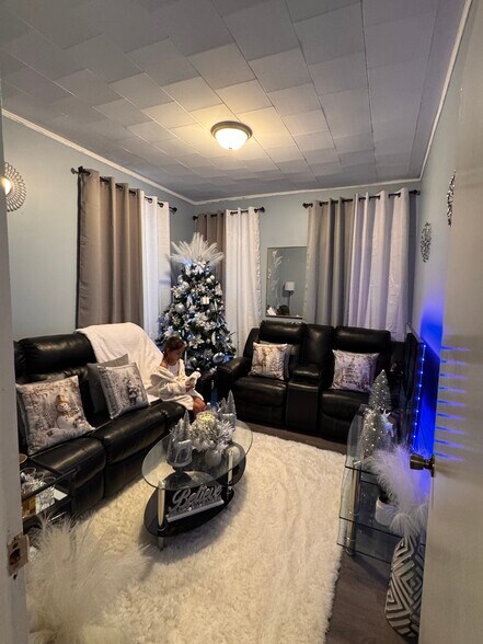 More Photos Of 105-107 Franklin St, Belleville Storefront Retail Residential For Sale