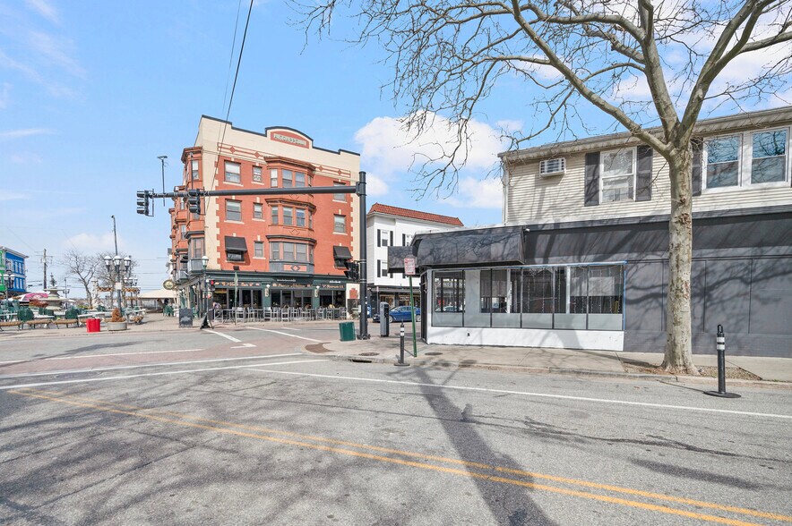 More Photos Of 262-266 Atwells Ave, Providence Storefront Retail Office For Sale