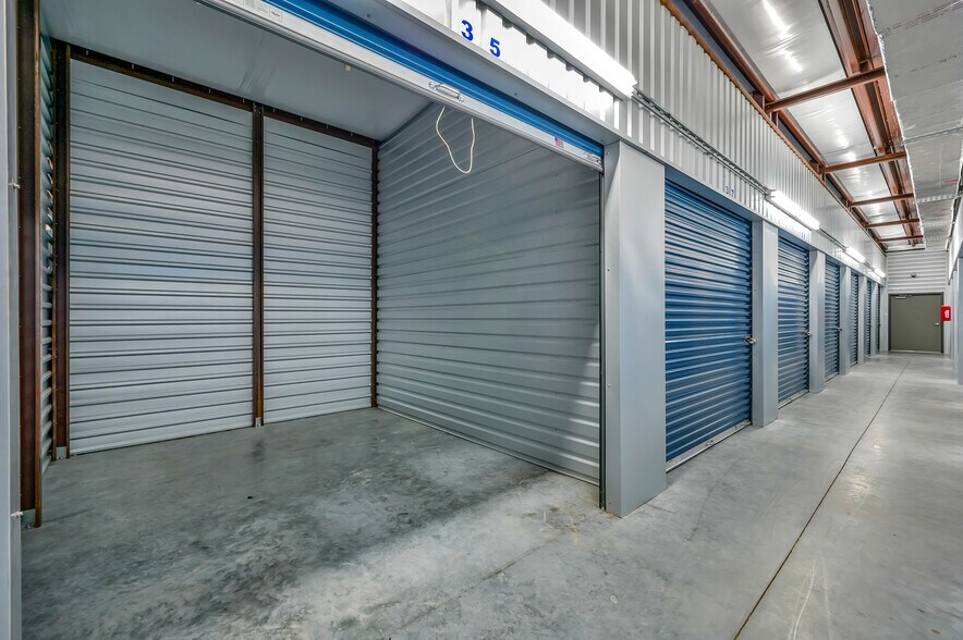 More Photos Of 36522 Coleman Rd, Magnolia Self Storage For Sale