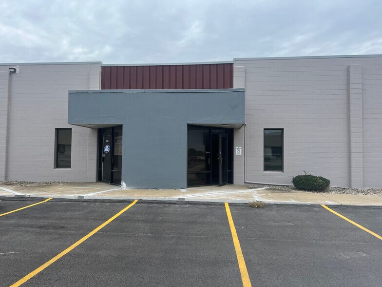 More Photos Of 2231 E Hubbard Ave, Decatur Warehouse For Lease