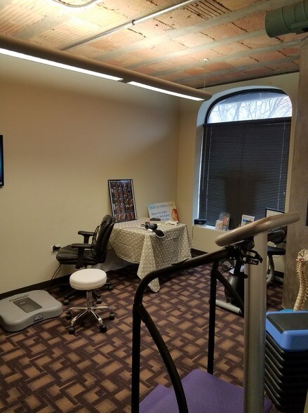 More Photos Of 4335 W Irving Park Rd, Chicago Apartments For Sale