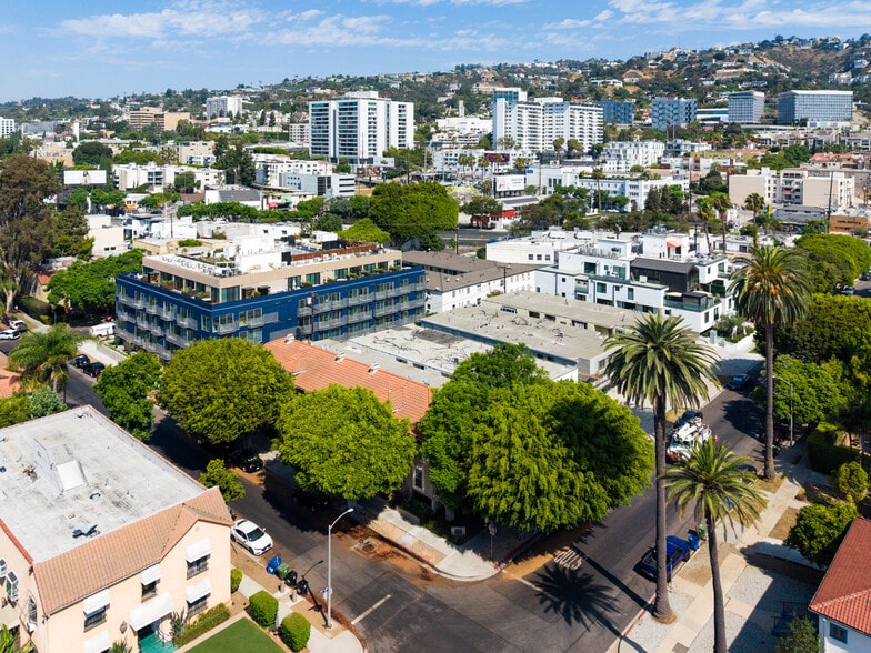 More Photos Of 1001 N Croft Ave, Los Angeles Apartments For Sale