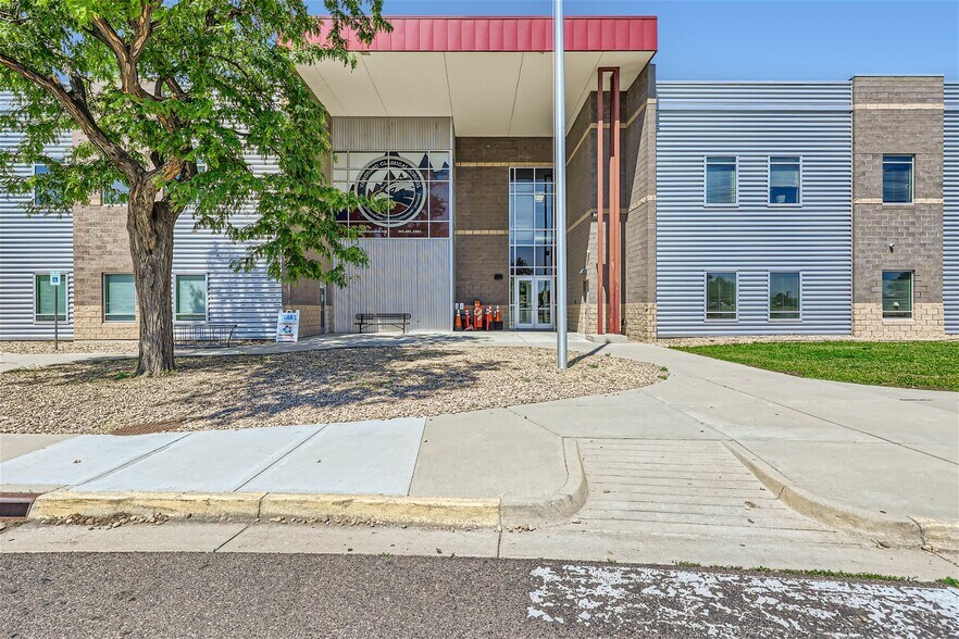 More Photos Of 801 Yosemite St, Denver Schools For Sale