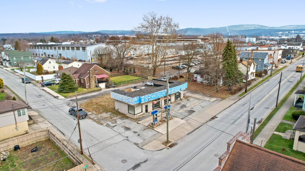 More Photos Of 2400 Ligonier St, Latrobe Auto Repair For Sale