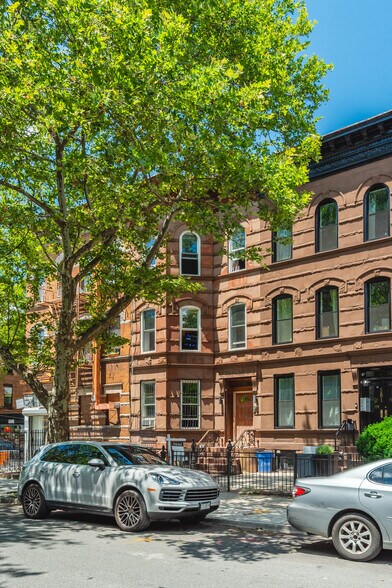 More Photos Of 579 Decatur St, Brooklyn Apartments For Sale