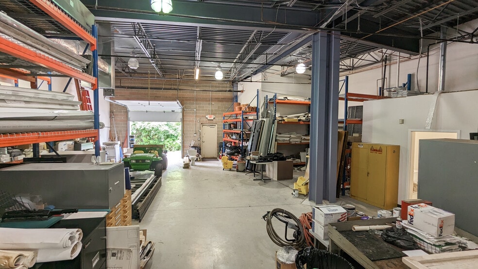 More Photos Of 20 Research Pky, Old Saybrook Light Manufacturing For Lease