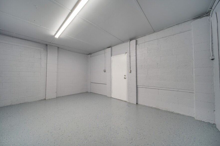 More Photos Of 239 Brookwood Ave NW, Concord Flex For Sale