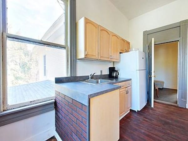 More Photos Of 415 Dewey St, Waycross Apartments For Sale