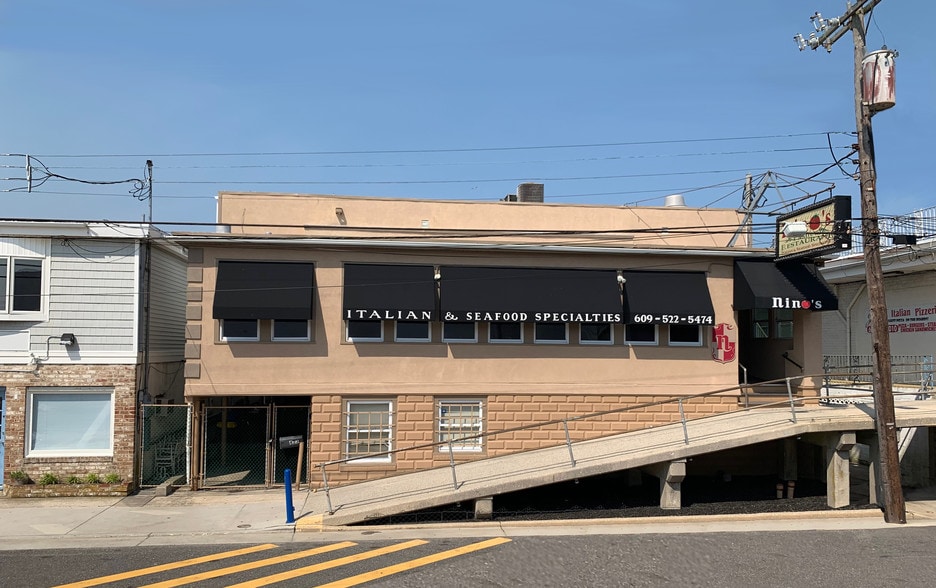 More Photos Of 423 E Magnolia Ave, Wildwood Restaurant For Sale