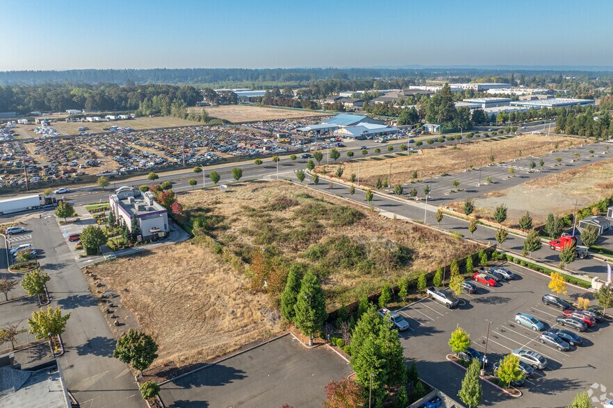 More Photos Of NE Fourth Plain Blvd, Vancouver Freestanding For Lease