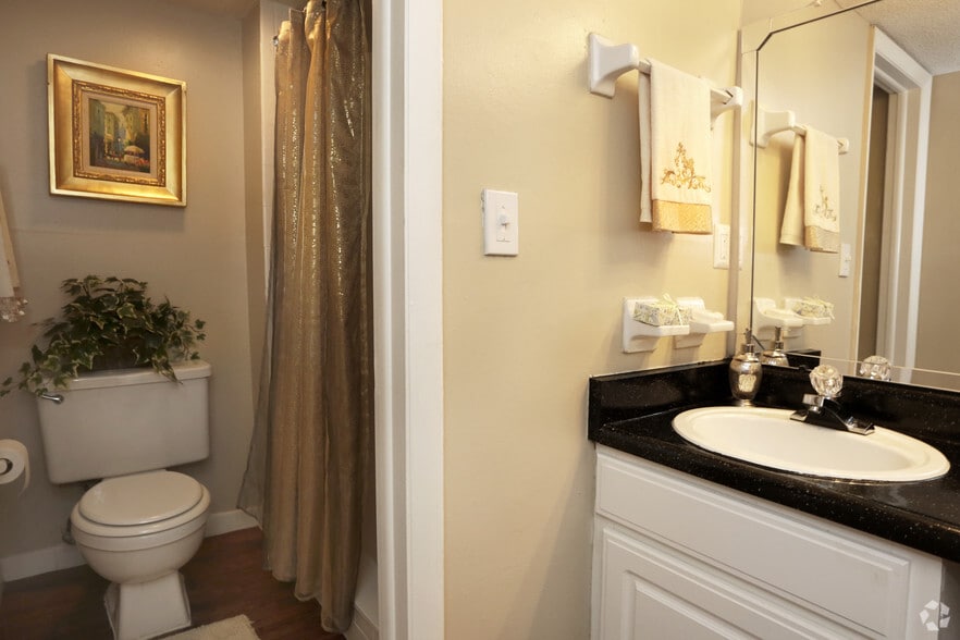 More Photos Of 5473 27th St S, Saint Petersburg Apartments For Sale