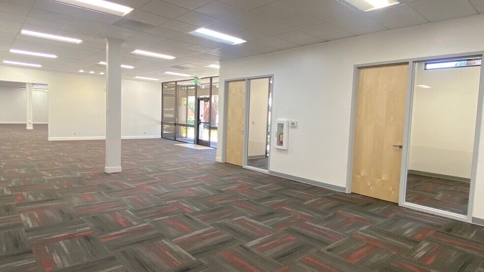 More Photos Of 928-930 Benecia Ave, Sunnyvale Research And Development For Lease