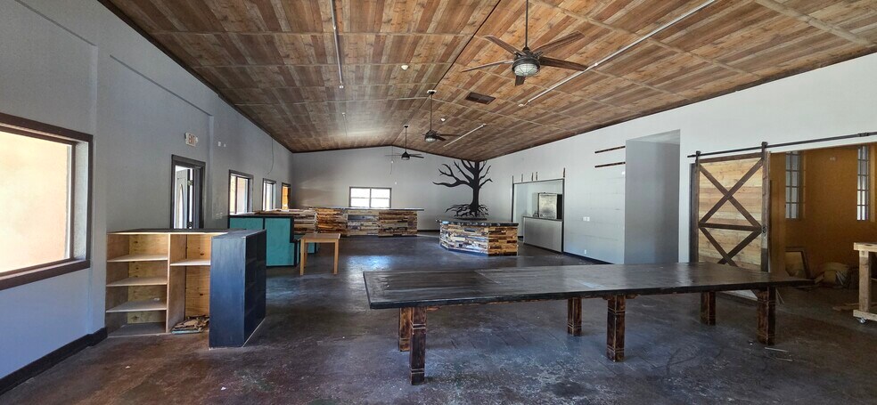 More Photos Of 382 Sudderth Dr, Ruidoso General Retail For Lease