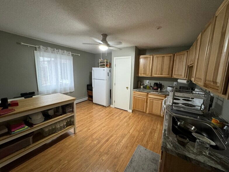 More Photos Of 152 Forbes St, Riverside Office Residential For Sale