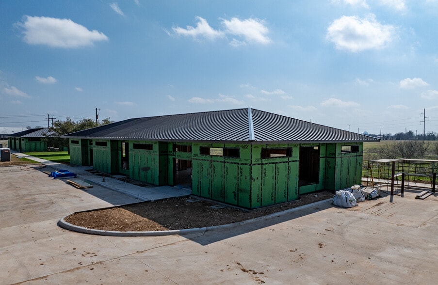 More Photos Of 800 S FM 1626, Buda Unknown For Lease
