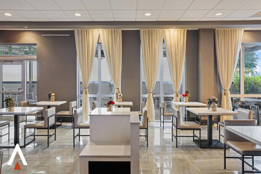 More Photos Of 3755 NW 78th Ave, Doral Hotel For Sale