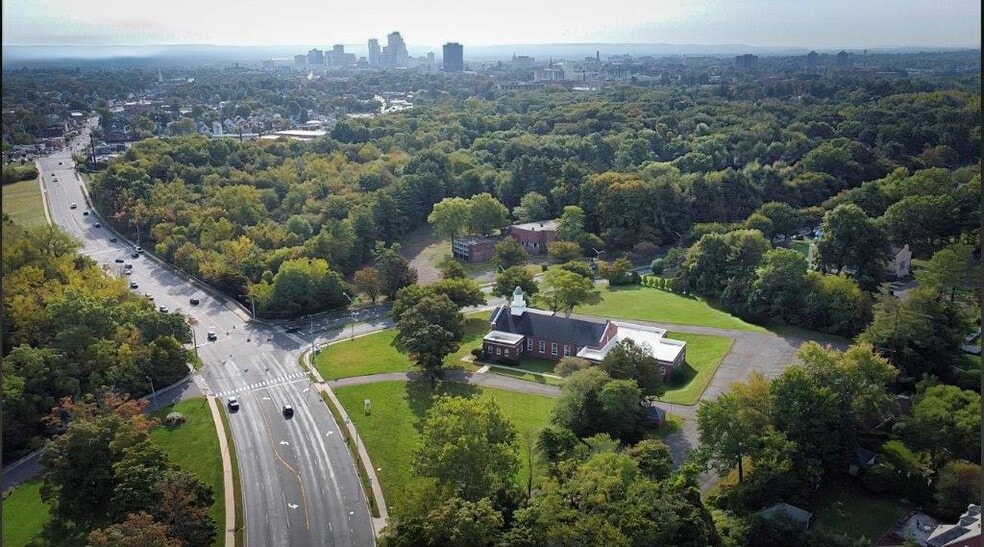 More Photos Of 235 Scarborough St, Hartford Land For Sale