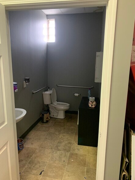 More Photos Of 3030 Kettering Blvd, Moraine General Retail For Sale