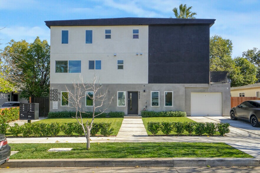 More Photos Of 6420 Hanna Ave, Woodland Hills Apartments For Sale