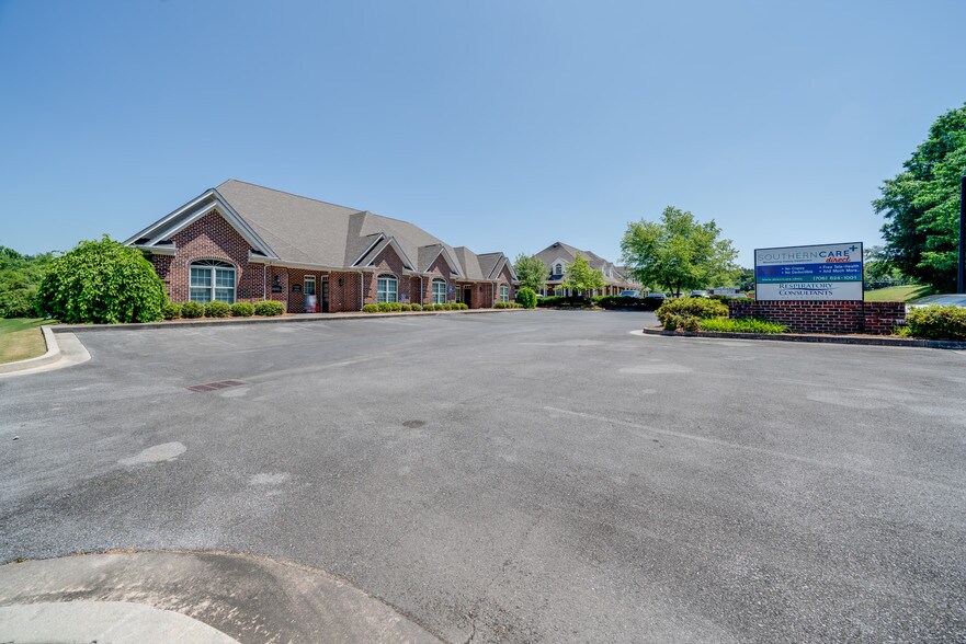 More Photos Of 111 Laurel Creek Rd Se, Calhoun Medical For Lease