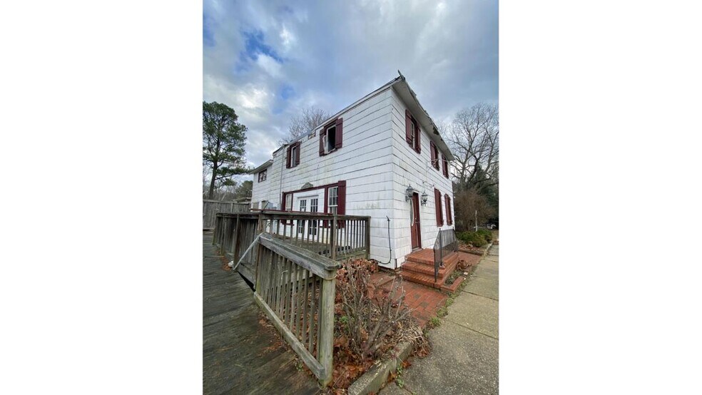 More Photos Of 8373 Mary Ball Rd, Lancaster General Retail For Sale