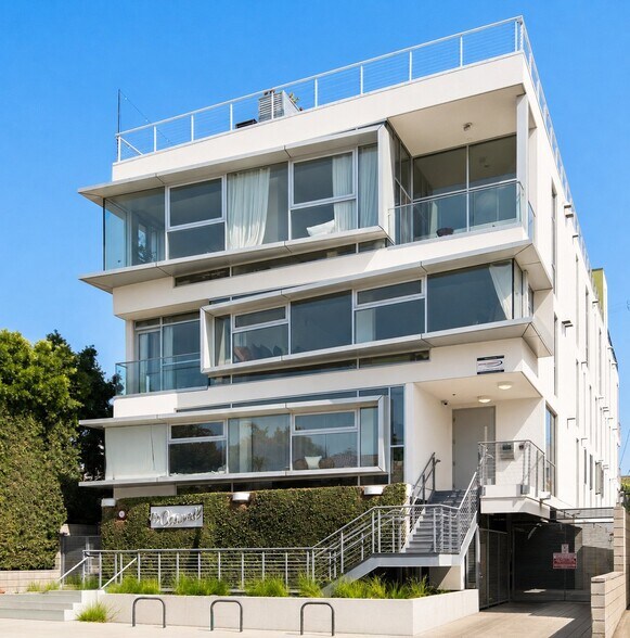 More Photos Of 12770 Caswell Ave, Los Angeles Apartments For Sale