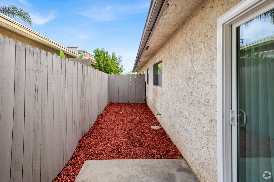 More Photos Of 1001 N Harbor Blvd, La Habra Apartments For Sale