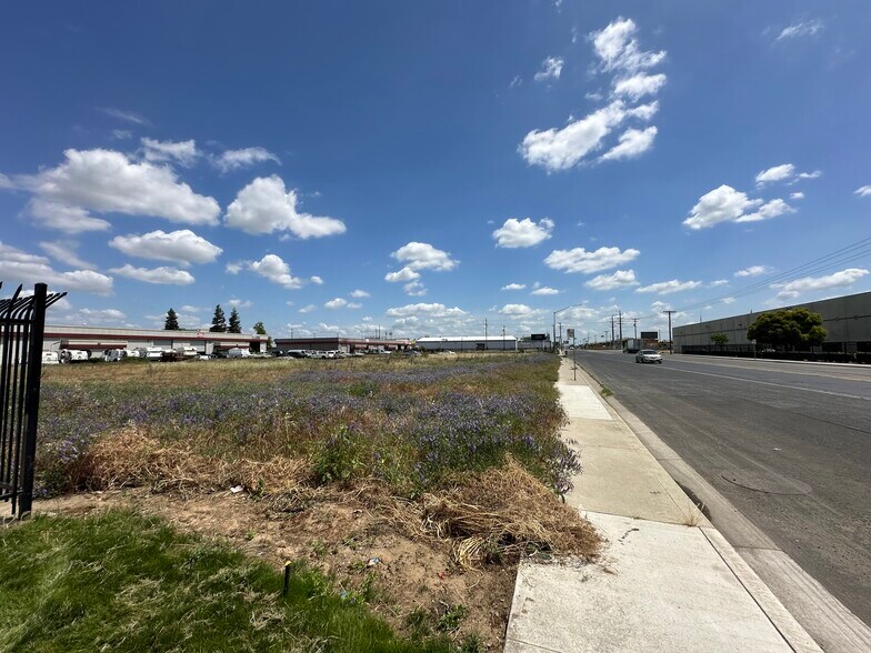 More Photos Of Whitmore Ave & Nickerson Dr, Modesto Land For Sale
