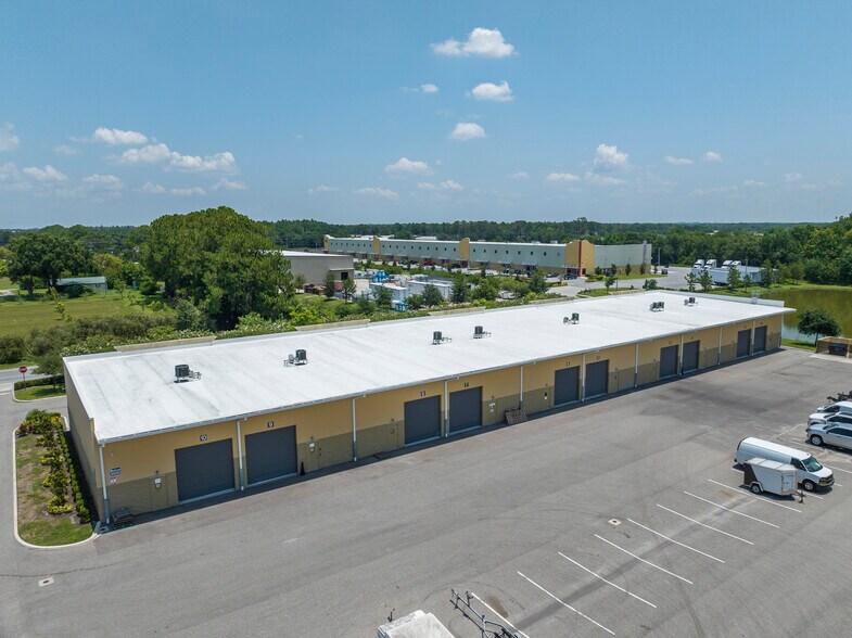 More Photos Of 3920 Anchuca Dr, Lakeland Warehouse For Lease