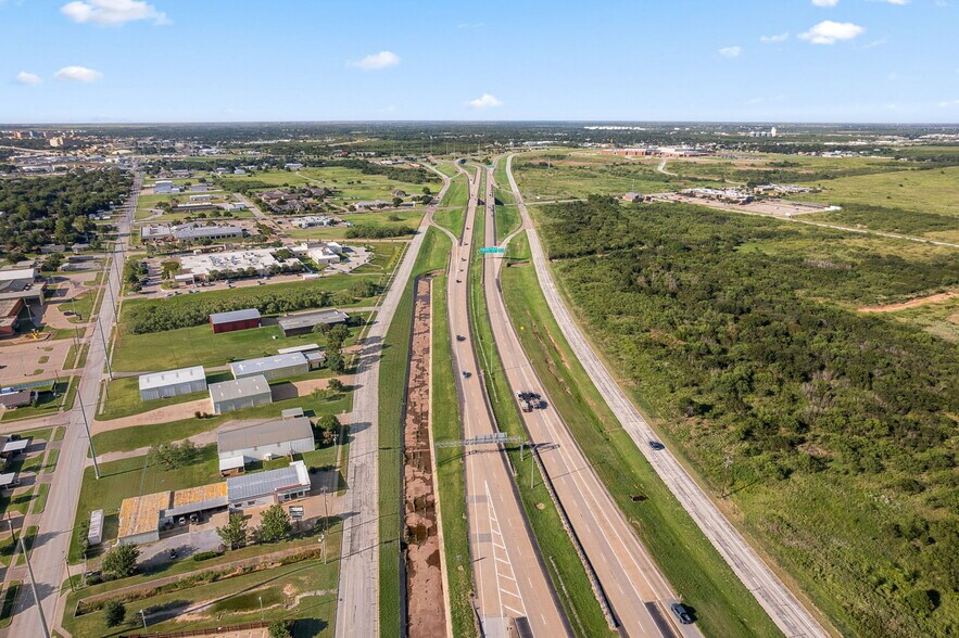 More Photos Of 4200 Henry S Grace Fwy, Wichita Falls Office For Lease