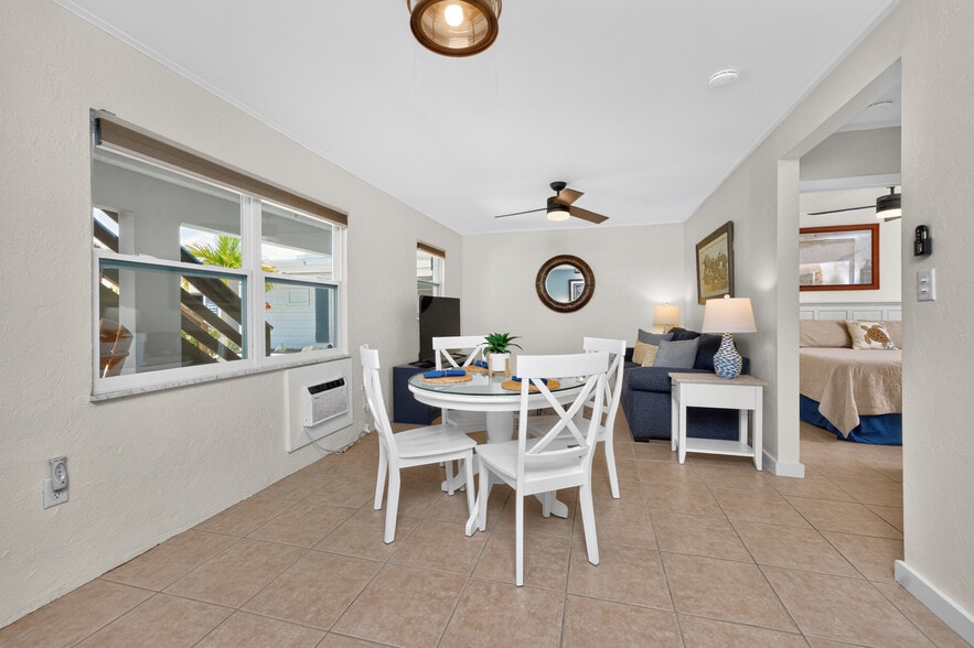 More Photos Of 1130 Gulf Blvd, Englewood Apartments For Sale